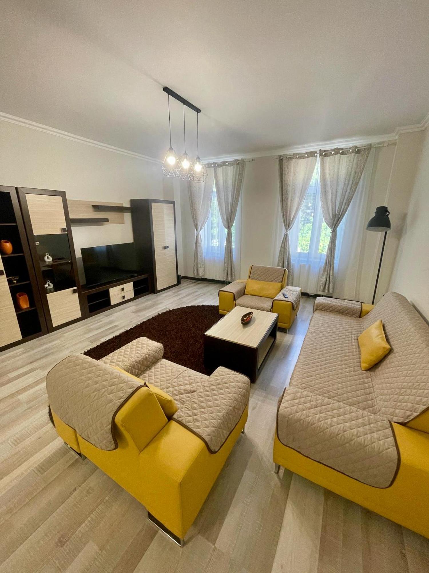 Enjoy Apartments - Spacious Retreat In Our Villa Cluj-Napoca Exterior photo